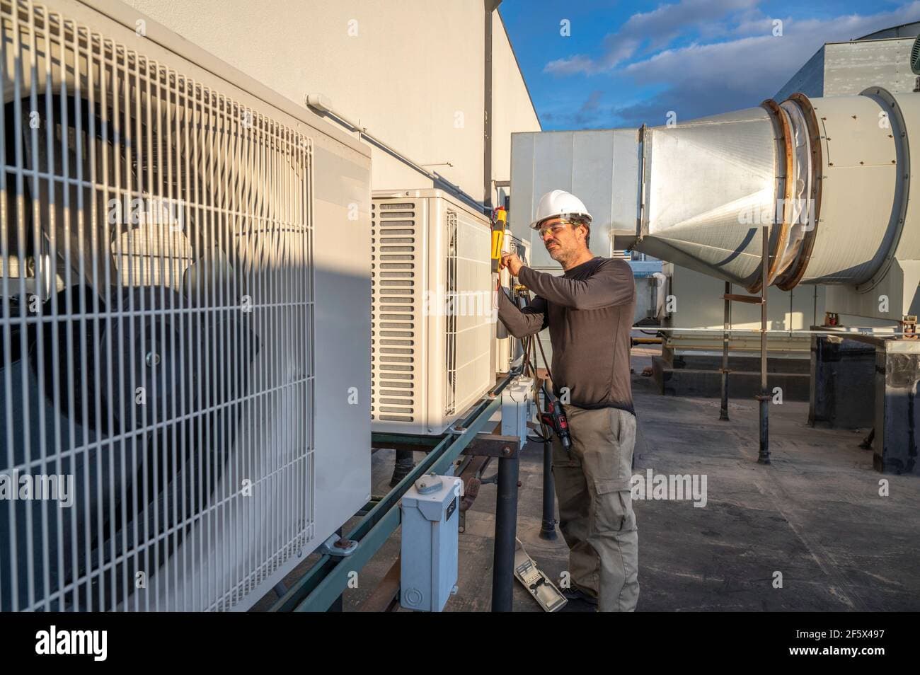Choosing the Right HVAC System for Your Dallas Office Building